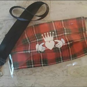 Face Mask with Lanyard- Irish Claddagh